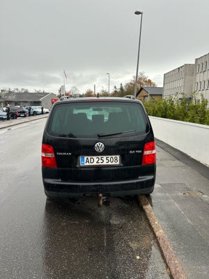 VW Touran, 2,0 TDi 170 Trendline, Diesel, 2006, km 374000, sort, 5-dørs, Vw touran sælges den kører 