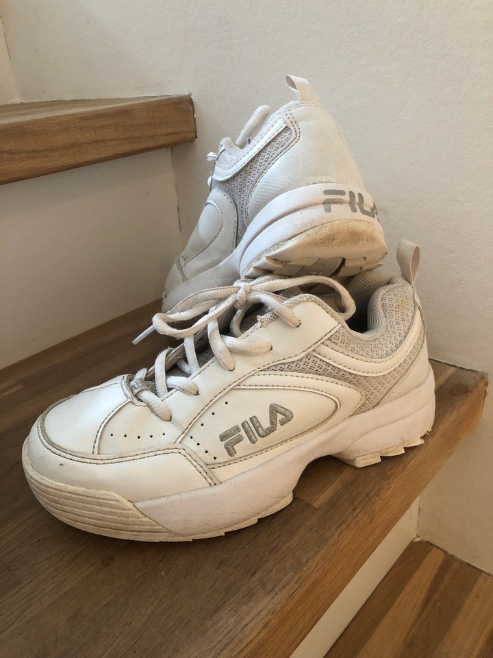 Sneakers, 33, FILA dba.dk – Køb og Salg af Nyt og Brugt