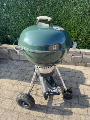 Kuglegrill, Weber, 

weber 57cm på hjul.