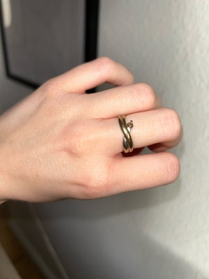 Fingerring, guld, HS, Sælger denne 8 karat guld og hvidguld ring.
HS. Hermann siersbøl. 
Vintage - 1