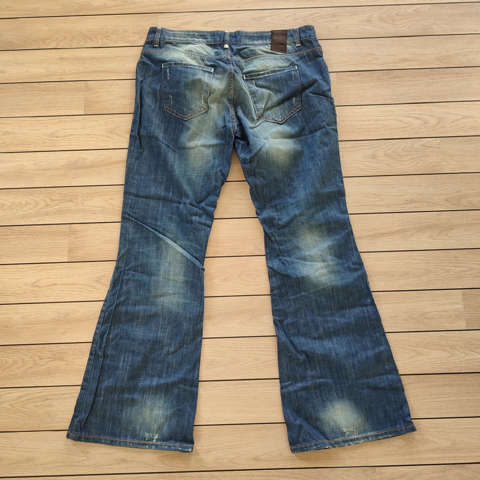 Jeans, Hust, str. 34