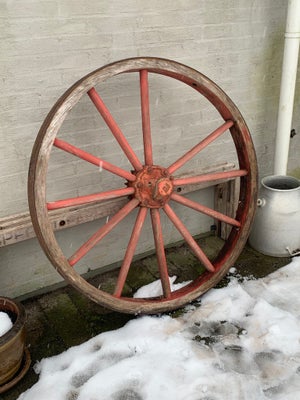 Andre samleobjekter, Vognhjul, Antik hjul fra hestevogn. Måler 110 cm i diameter. Flot patineret. Ha