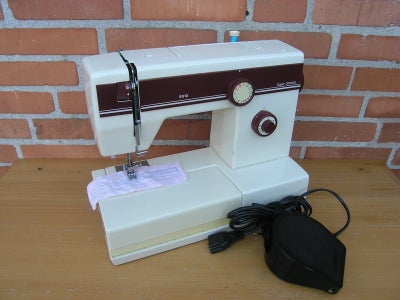 Symaskine, Riccar Model 8510

Japansk kvalitets symaskine i rigtig god stand. Kun brugt meget lidt.
