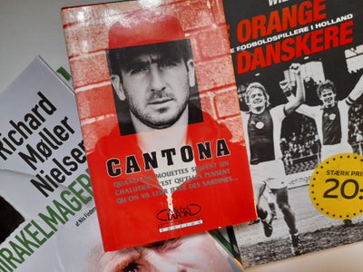 Andre samleobjekter, Books about Football_ Bøger om fodbold, In very good conditions.
50kr for all +