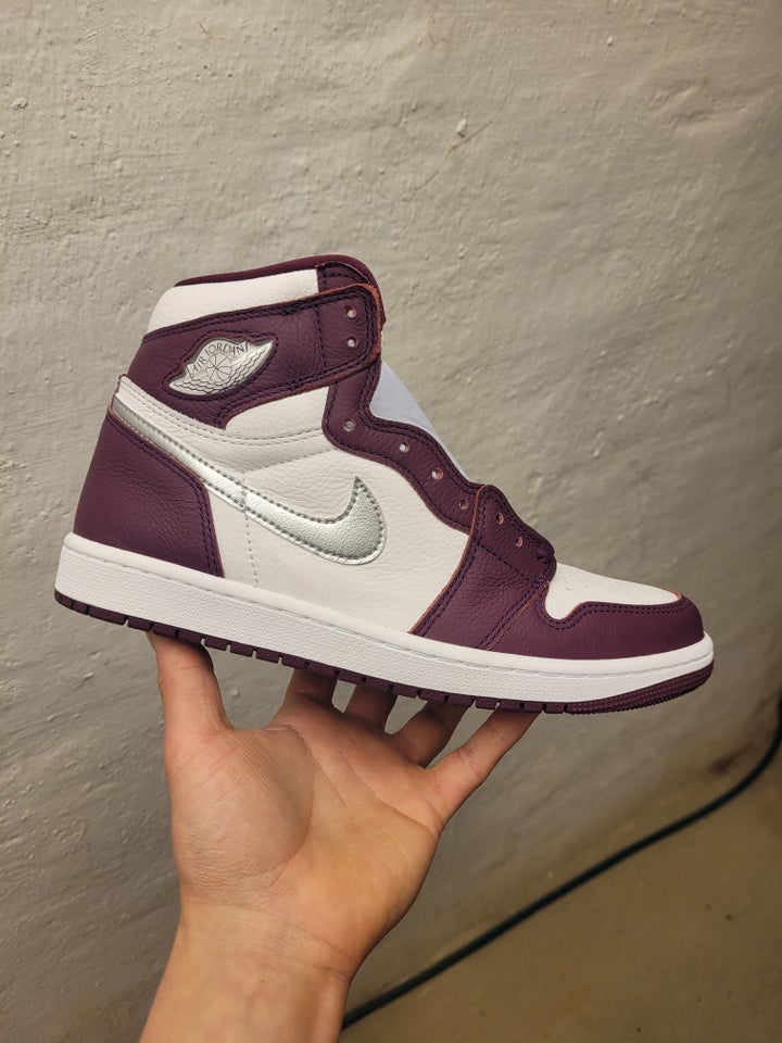 Sneakers, Jordan 1 High Bordeaux, str. 42