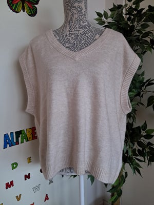 Vest, H&M, str. 40, Beige, Se billeder, Ubrugt, A95. En fin strikket vest i en lys beige farve. Vest