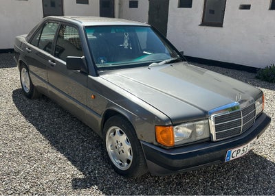 Mercedes 190 E, 2,0, Benzin, 1988, km 166000, 4-dørs, centrallås, 17" alufælge servostyring, Sælger 