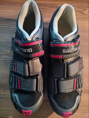 Cykelsko, Shimano R099, Jeg sælger et par Shimano R099 sko, de er ikke blevet brugt og står derfor s