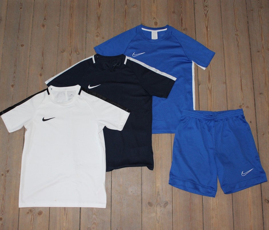 Sportstøj, Kompressions t-shirt og top, Nike & Under Armour