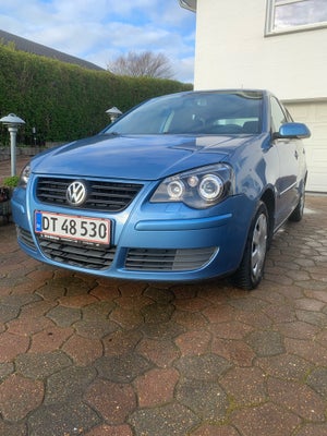 VW Polo, 1,4, Benzin, 2005, km 208000, blå, træk, ABS, airbag, 5-dørs, centrallås, startspærre, serv