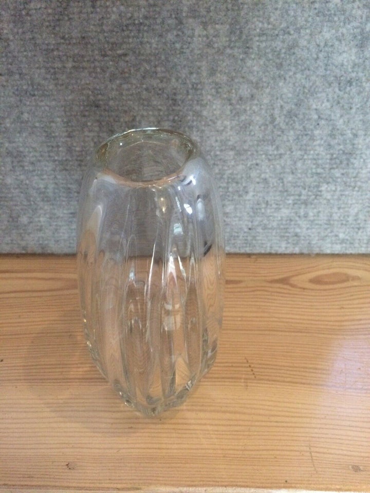 Vase, Glasvase fra Holmegård , Holmegård.