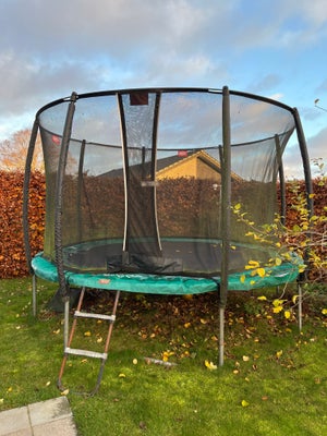 Trampolin, Berg Champion, 380 cm. God begynder trampolin. Dugen er lidt blødere, så den passer til m