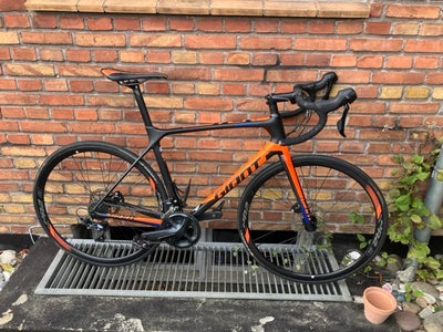 Herrecykel,  Giant TCR Advanced 1 Disc, 56 cm stel, 22 gear, Str M/L
Købt i 2020 - men har max 2000 