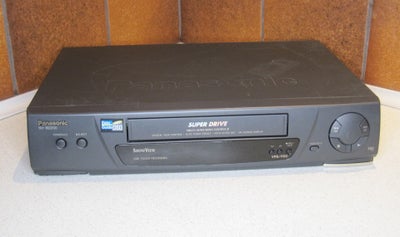 VHS videomaskine, Panasonic, NV-SD230, Perfekt, 

- Koksgrå,
- Fin stand !
- Super Drive,
- u/fjernb