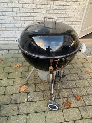 Kuglegrill, Weber, Brugt men fungerer fint. 57cm i diameter. Fjerner selvfølgelig det gamme kul i gr