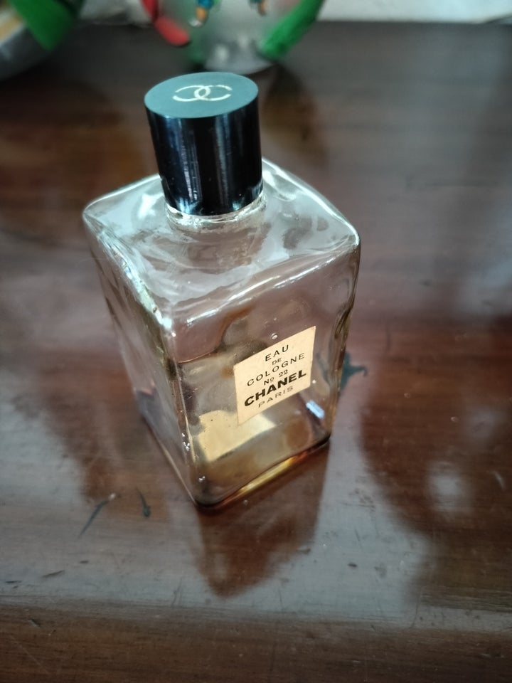 Parfume, Chanel no 22 Vintage glas flaske