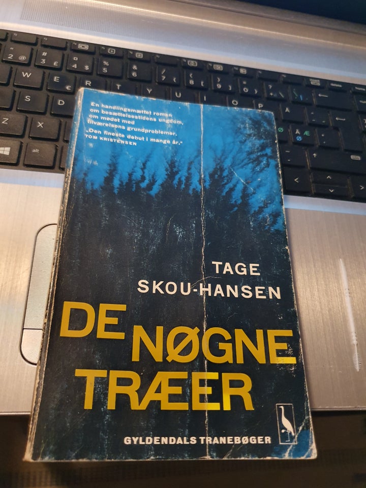 De nøgne træer, Tage Skou-Hansen, genre: roman
