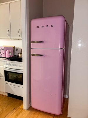 Køle/fryseskab, Smeg, energiklasse D, Lyserødt / Pink Smeg køleskab sælges. Virker som det skal og e