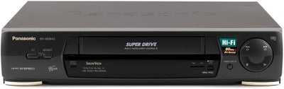 VHS videomaskine, Panasonic, NV-HD640 Nicam Stereo, God, Video med LP og SP hastigheder.

Den har Ni