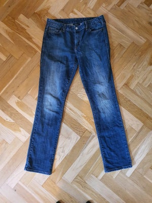 Jeans, Levi's, str. 33,  Blå,  Bomuld & elastan,  Næsten som ny, Levi's 552 Mid Rise straight med en