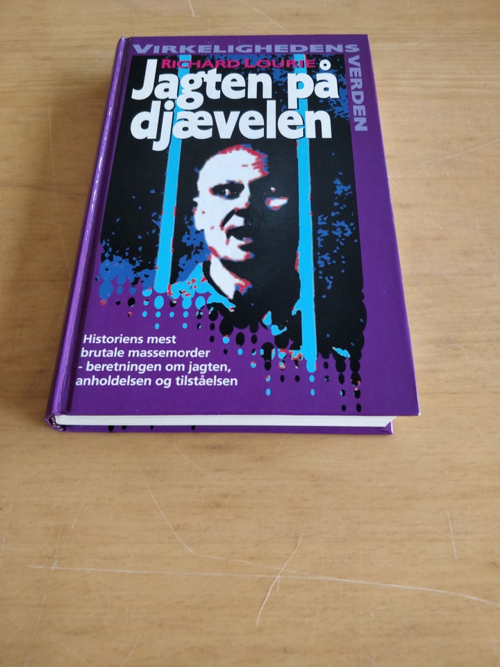 Jagten på djævelen, Richard Lourie, genre: krimi og