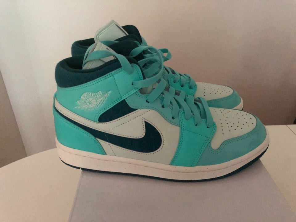 Sneakers, str. 41, Nike Air Jordan 1