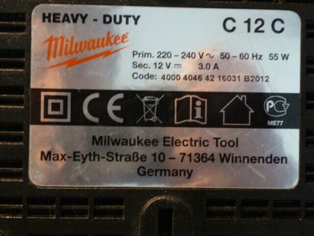 Oplader, Nyt Milwaukee C 12 C med et batteri M12B og C12BH