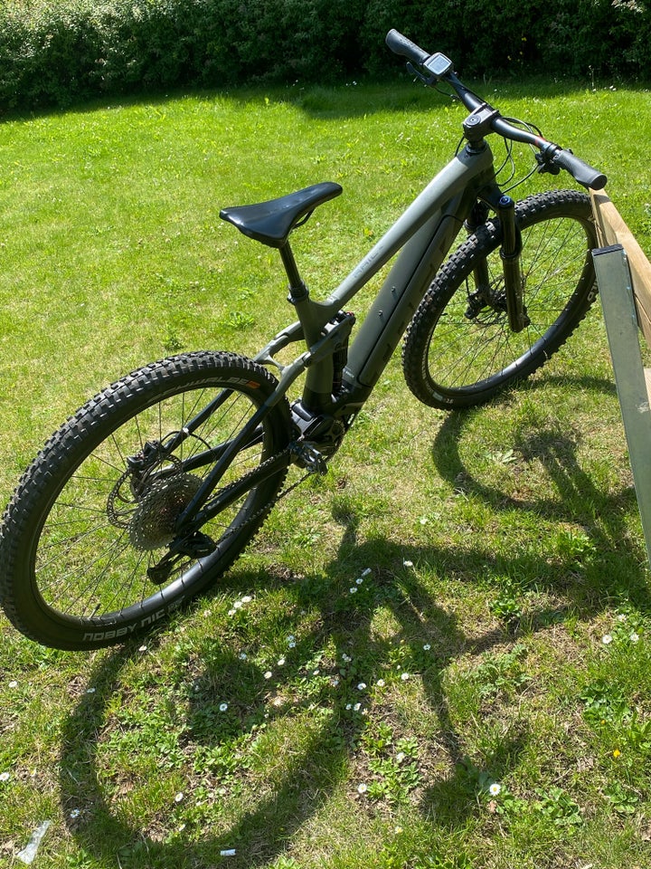 Trek, full suspension, Large tommer