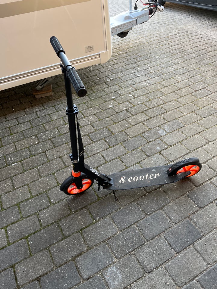 Løbehjul, Scooter