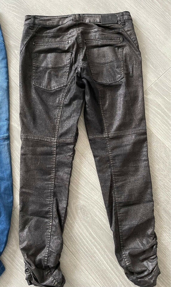 Jeans, Pulz, str. 30