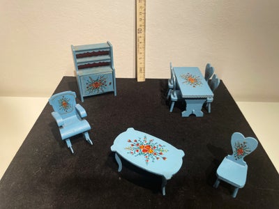 Dukkehus-møbler, Lisa