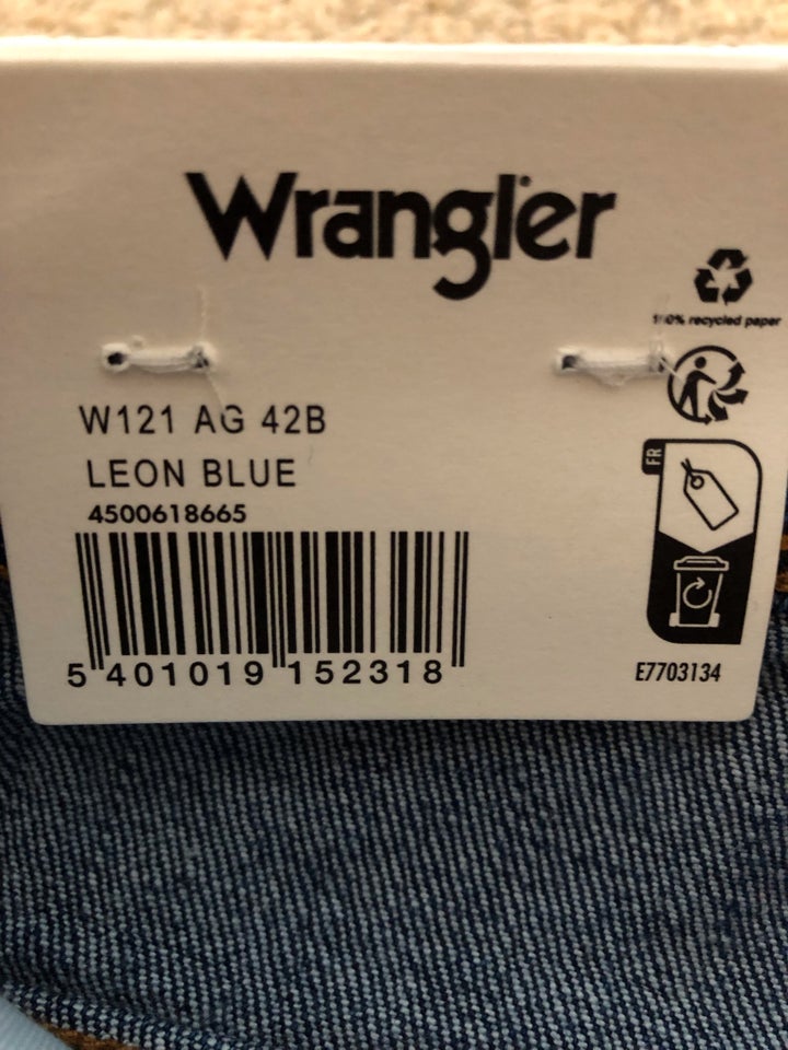 Jeans, Wrangler, str. 32