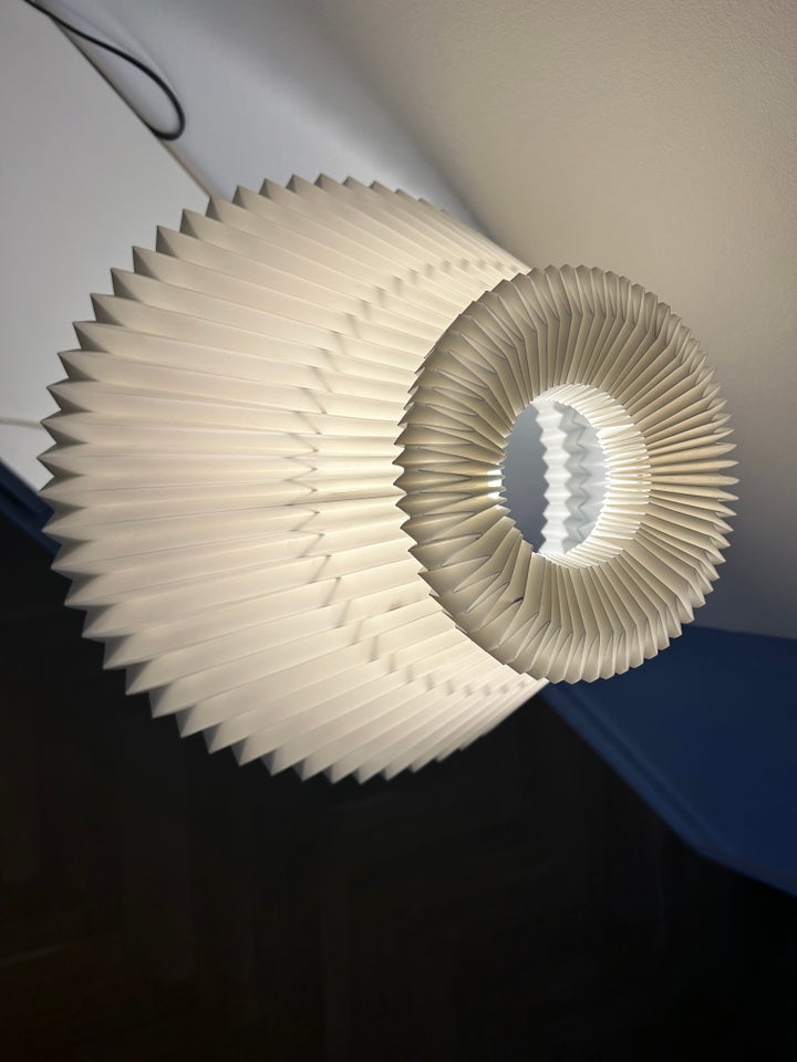 Le Klint, Model 311, bordlampe