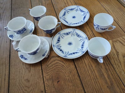 Porcelæn, Kaffekopper, Royal Copenhagen, 2 kopper med underkopper, to magen til uden underkopper
2 k