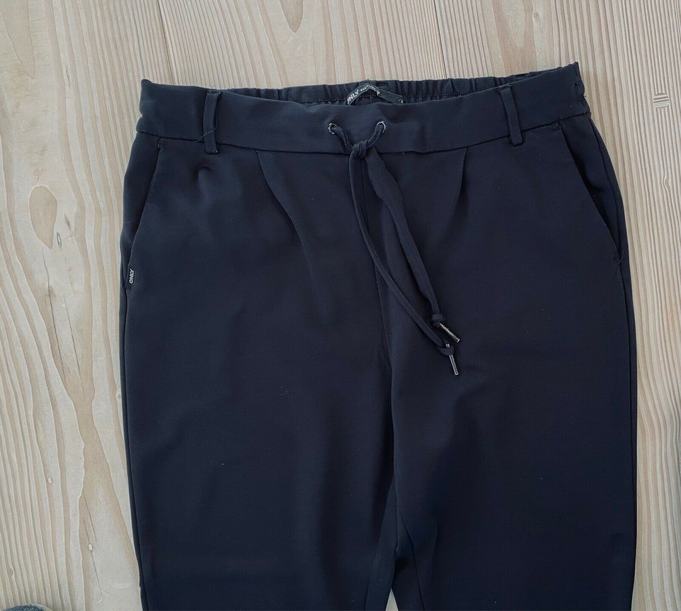 Chinos, VERO MODA , str. 30