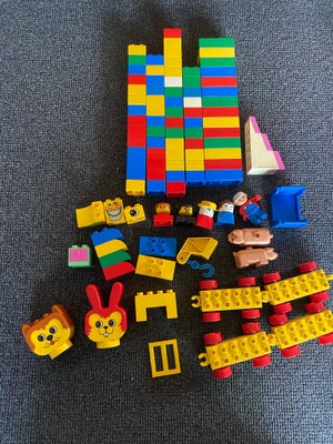 Lego Duplo, lego duplo ældre dato
4 vogne
Kanin hoved
Katte hoved
Cowboy mand
2 grise
Seng
Kran krog