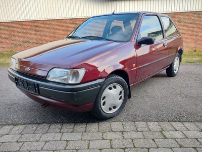 Ford Fiesta, 1,3i Classic, Benzin, 1996, km 103000, bordeauxmetal, nysynet, ABS, airbag, 3-dørs, cen