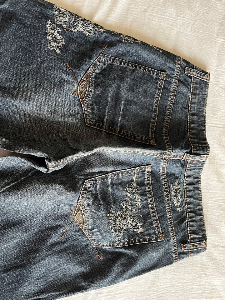 Jeans, Isay , str. 40