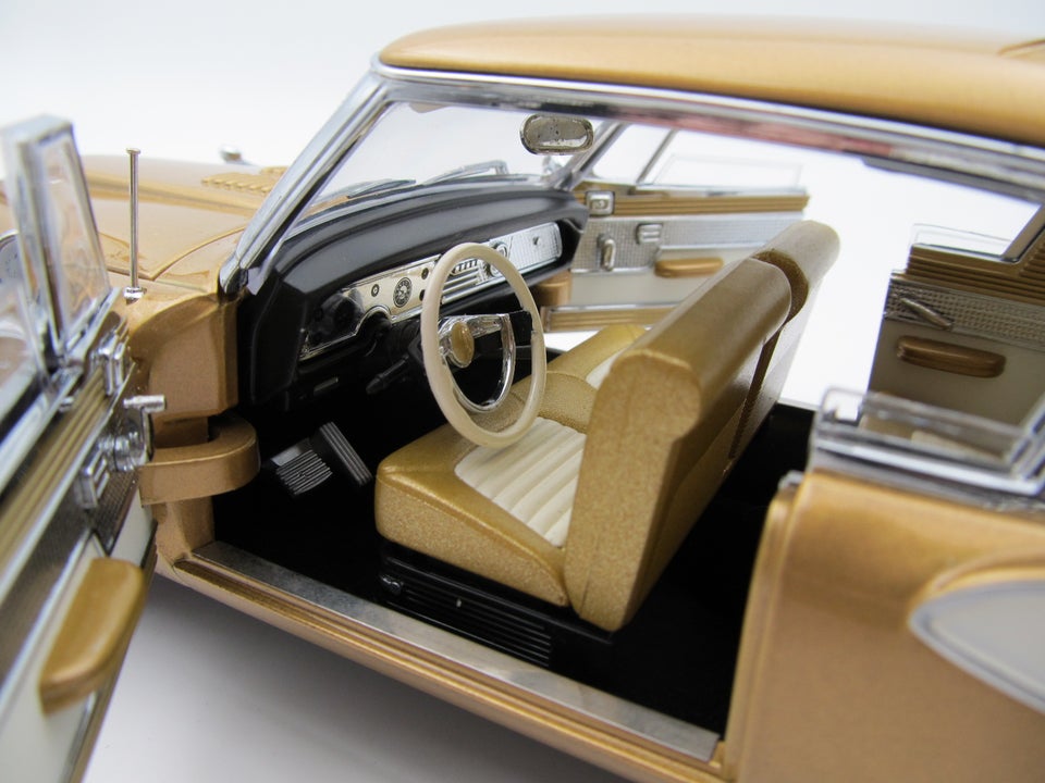 Modelbil, 1958 Studebaker Golden Hawk, skala 1:18