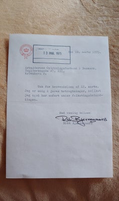 Autografer, Ritt Bjerregaard, 1975 undervisningsminister Ritt Bjerregaard signerede dette brev. Offi