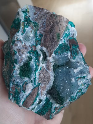 Smykker og sten, Krystaller, Stor Dioptase (13,5×10cm) 720g.