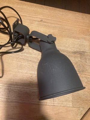 Væglampe, Ikea Hektar væg-/klemspot mørkegrå 50kr
Kan hentes kbh v eller sendes for 42kr 
