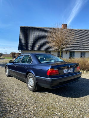 BMW 730i, 3,0 V8, Benzin, 1994, km 312000, 4-dørs, Pris 75.000,- 

Sælger denne fede vogn, eller byt