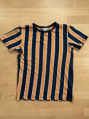 T-shirt, ., Costbart, str. 152, Hedder str medium, er brugt svt str 152. Gmb med farvetab/fnuller i 
