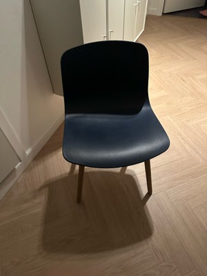 Hay, AAC12, Stol, Fin blå stol fra Hay