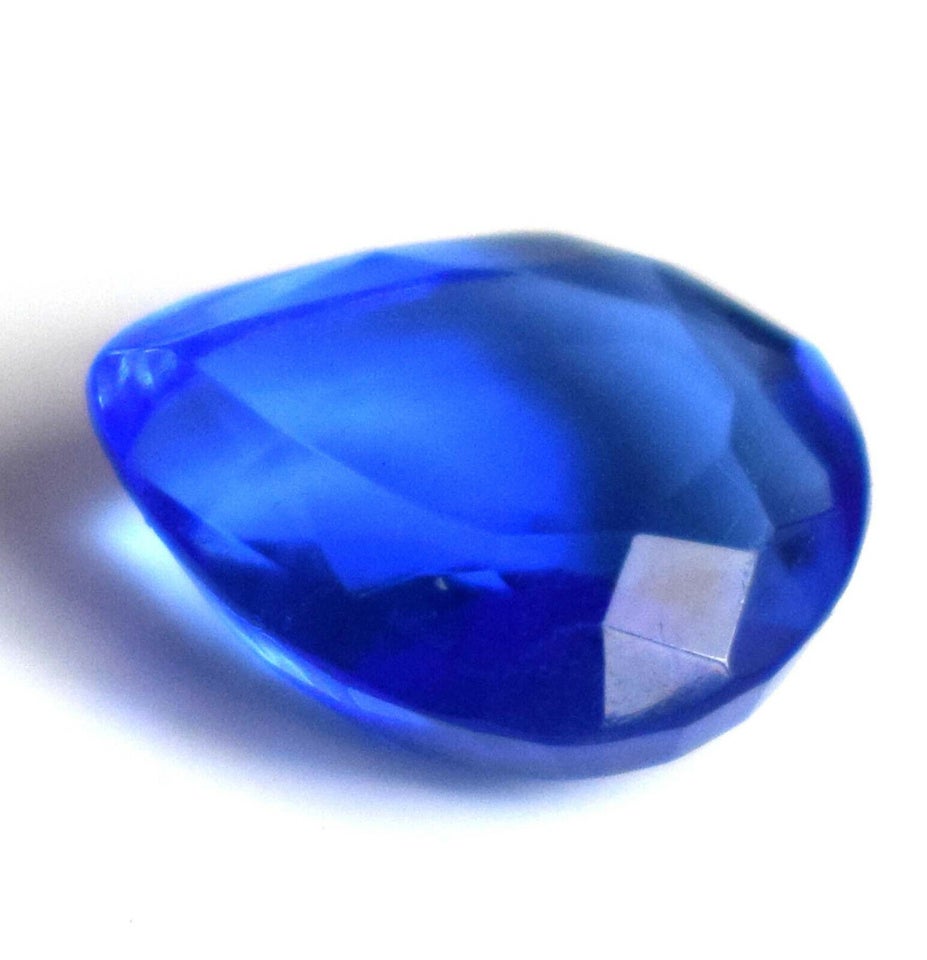 Andet smykke, ædelsten, Pear Cut Treated Blue Tanzanite