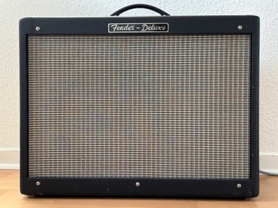 Guitarcombo, Fender Hot Rod Deluxe, 40 W, Jeg har en Fender Hot Rod Deluxe fra 1996, der fylder i væ