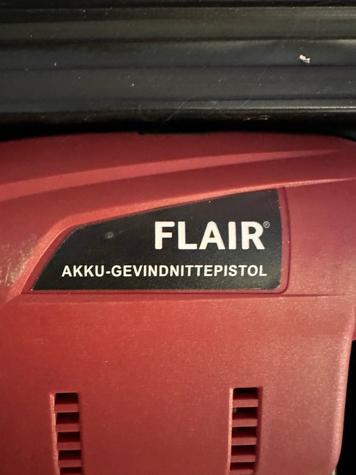 Andet elværktøj, Flair Akku-Gevindnittepistol