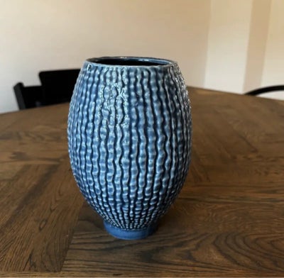 Vase, Vase, Ukendt, Super fin blå vase / gammel vase / smuk pynte vase / blå vase med cool detaljer 