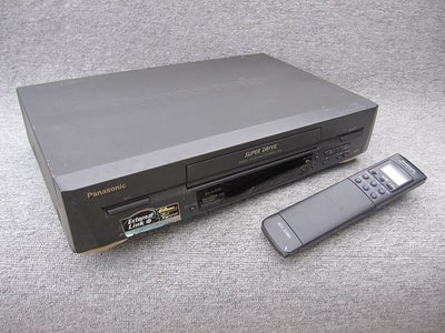 VHS videomaskine, Panasonic, NV-SJ220, Perfekt, 

- Super Drive,
- FIN STAND !
- Incl. fjernbetjenin